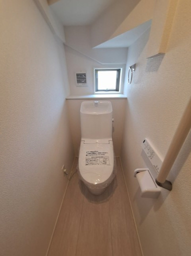 GRAFARE 高崎市上中居町3期 新築 3号棟のトイレ|現地撮影