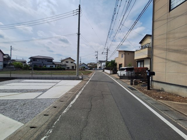 GRAFARE 高崎市上中居町3期 新築 3号棟の前面道路含む現地写真|現地撮影