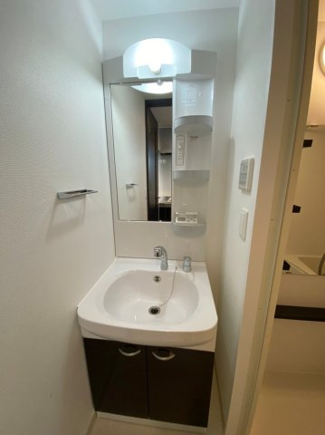 エステムコート名古屋鶴舞シエル　名古屋市賃貸　仲介手数料無料の洗面所