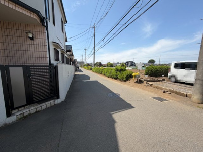 【前面道路含む現地写真】 | 所沢市中新井2丁目　カーポート付き3K