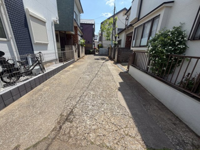 【前面道路含む現地写真】 | 所沢市中新井2丁目　カーポート付き3K