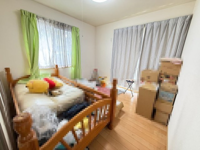 【洋室】 | 笛吹市石和町中川　【積水ハウス施工】中古戸建