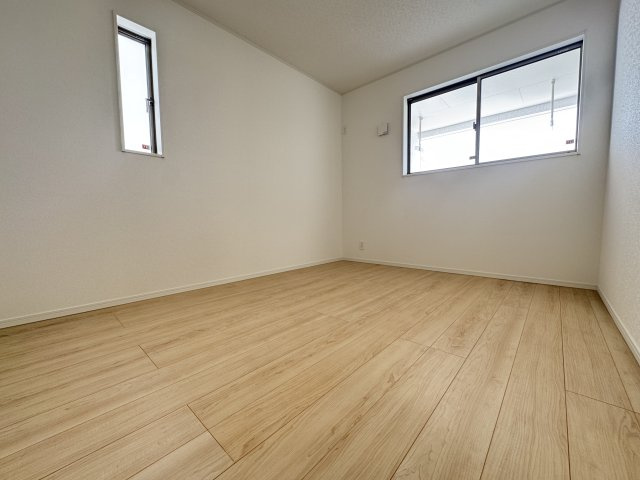糸満市兼城　第4（全3棟）2号棟の洋室|※同仕様写真です　