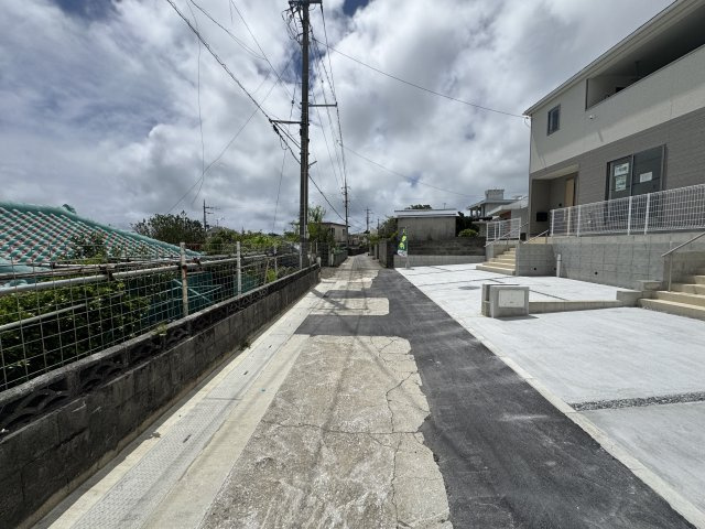 糸満市兼城　第4（全3棟）2号棟の外観|※南側側公道4m♪