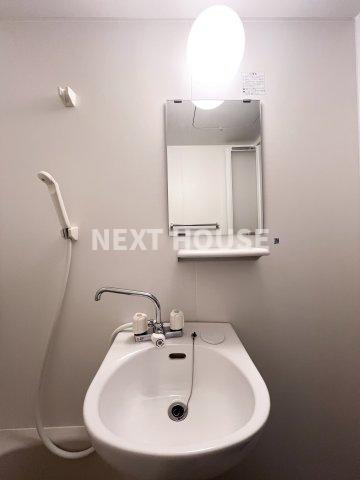 寿マンションの洗面所