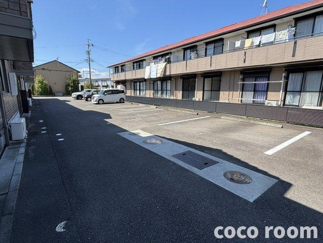 サニーコート清水の駐車場