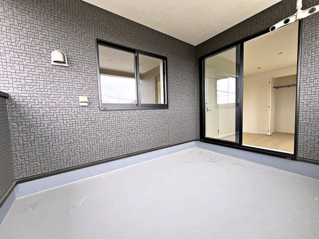 新築戸建・新築建売　伊達市梁川町御八郎　梁川小学校・梁川中学校のバルコニー|インナーバルコニーなので急な天候不良でも安心です！
