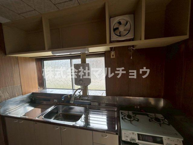 天神崎戸建のキッチン|キッチンでお料理をお楽しみください