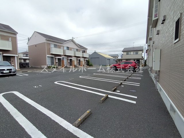 プラッサムコートＭＫ　Cの駐車場