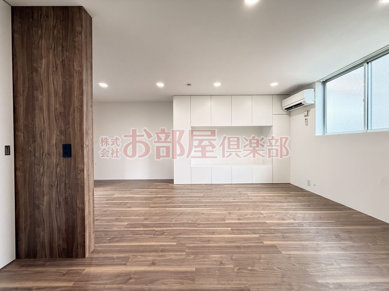 Garage諏訪野町の居間・リビング|ゆったりとした居間です