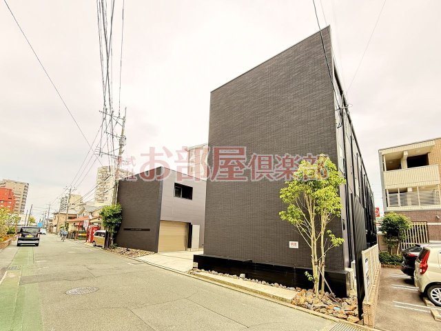 Garage諏訪野町の外観|落ち着いた雰囲気の外観です