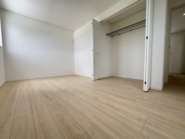 糸満市兼城　第4（全3棟）3号棟の洋室|※同仕様写真です