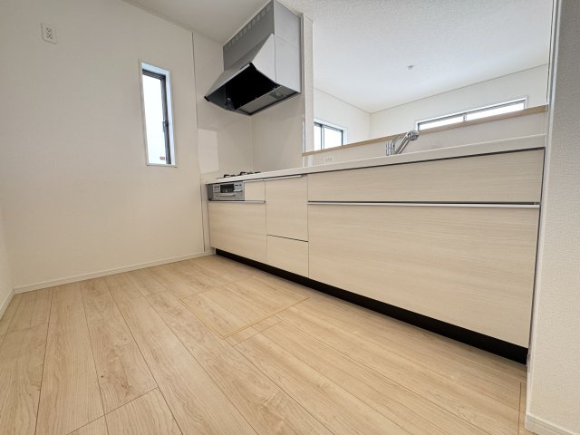 糸満市兼城　第4（全3棟）3号棟のキッチン|※同仕様写真です　
