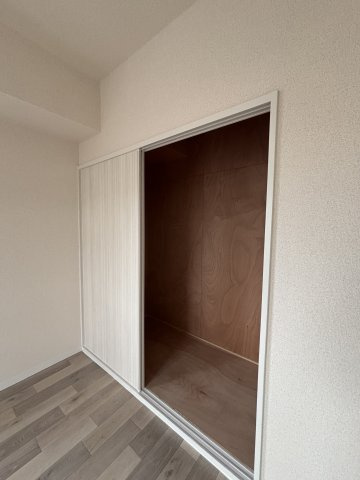 エスポワール名瀬の収納|シューズボックス／玄関収納　※別号室の参考写真です(現況優先・仕様違いの場合あり)