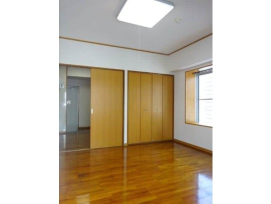 リリパトラ壺屋の内装