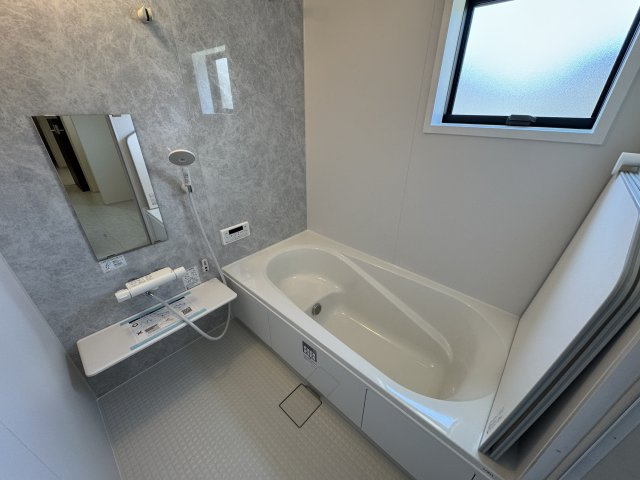 神戸市西区今寺新築戸建の浴室