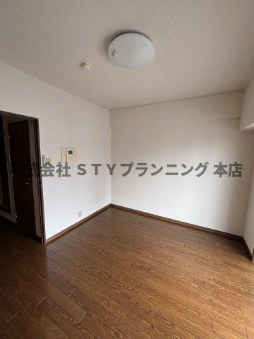 仲介手数料0円！パルテノンリンデンの洋室