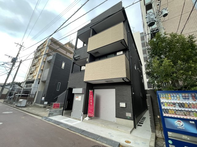 THE NOBLES 箱崎