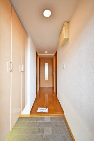 グリーンミユキ吉野町の玄関|トールサイズのシューズボックスですので、ご家族分の靴がしっかり収納する事ができます！ブーツや長靴などの季節ものや、高さのあるヒールなどもまとめて収納できるのが嬉しいポイントです。