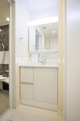 【洗面所】 | ＡＳＴＯＲＩＡ三国ケ丘・旭化成ヘーベルメゾンHEBEL HAUS | 脱衣スペースもあります