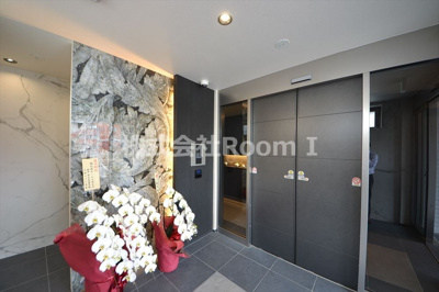 【エントランス】 | ＡＳＴＯＲＩＡ三国ケ丘・旭化成ヘーベルメゾンHEBEL HAUS | 落ち着いたエントランスです