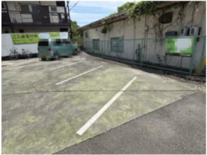 ベイカーズフィールドⅠの駐車場