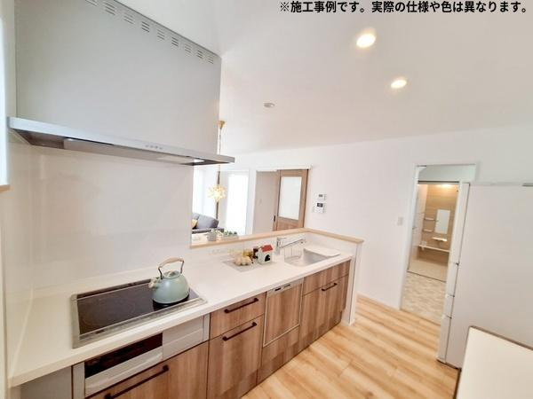 横田Ⅱ　NE新築の内観：施工例|キッチン施工事例写真
※写真はイメージです。実際の向き・仕様とは異なる場合があります。