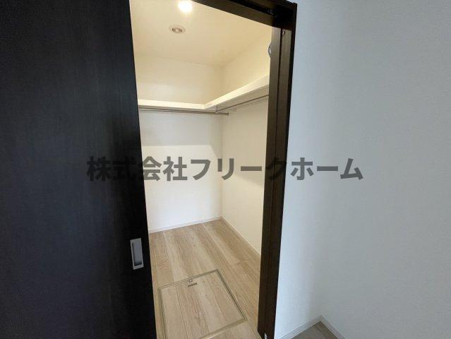 三鷹市牟礼６丁目の賃貸マンションの収納