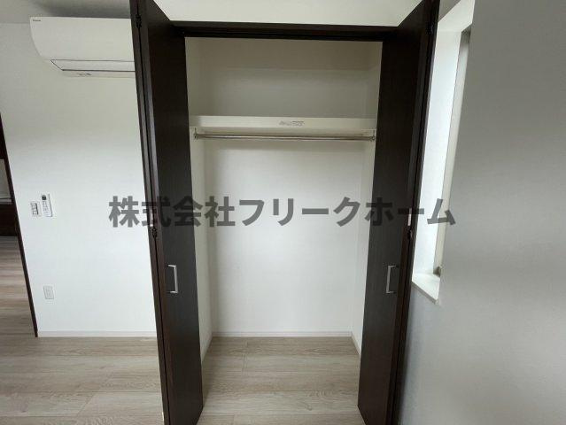 三鷹市牟礼６丁目の賃貸マンションの収納