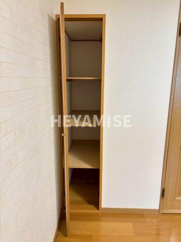 サニーヒルズの玄関|※反転間取りのお部屋の写真です※
