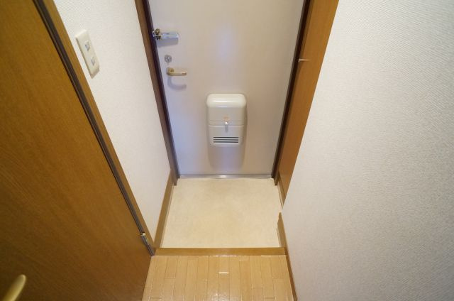 エクセレント宝塚東の玄関|参考、同建物・反転間取りの号室