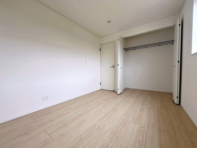 新築戸建・新築建売　伊達市梁川町御八郎　梁川小学校・梁川中学校の洋室|全居室収納完備！収納が多いとお部屋もスッキリします！