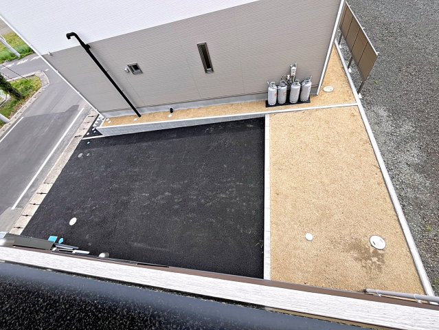 新築戸建・新築建売　伊達市梁川町御八郎　梁川小学校・梁川中学校の駐車場|駐車スペースは2～3台可能です！（車種による）お庭スペースもございます！