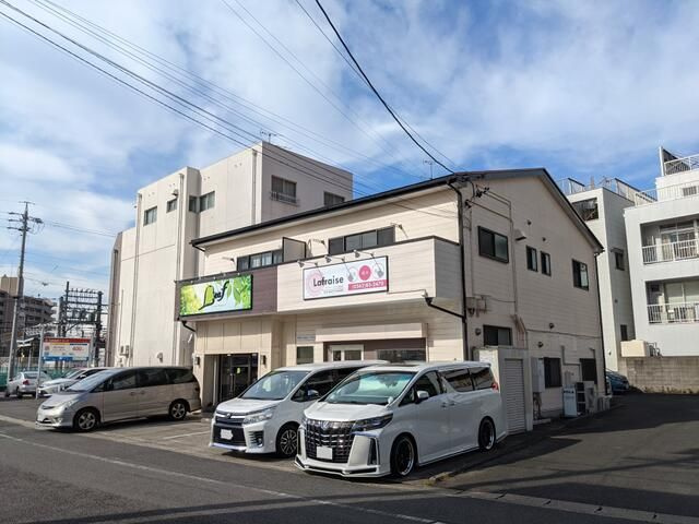 ステーションハイツ．