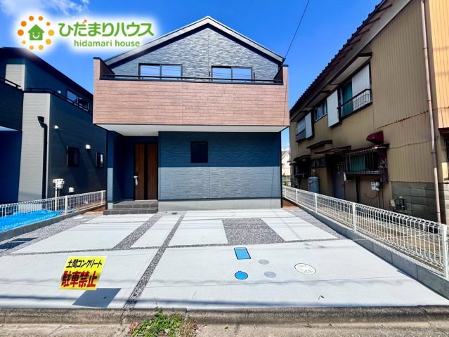 上尾市瓦葺　新築戸建　リーブル02の駐車場