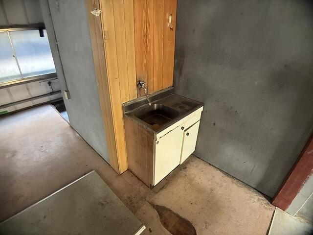 江戸川区東葛西５丁目の店舗一部の内装
