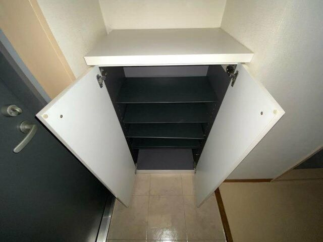 ホシノフラット目白台の収納