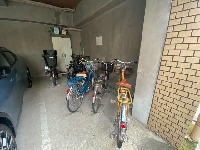 ホシノフラット目白台のエントランス