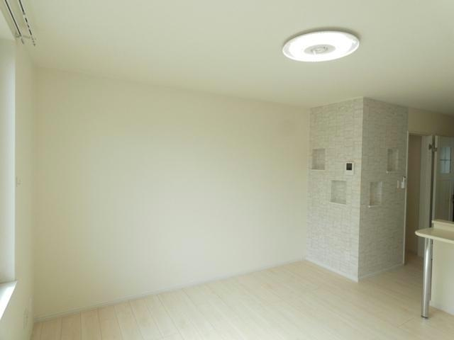ＧＡＲＤＥＮ　ＰＬＡＣＥ（ガーデンプレイス）の居間・リビング