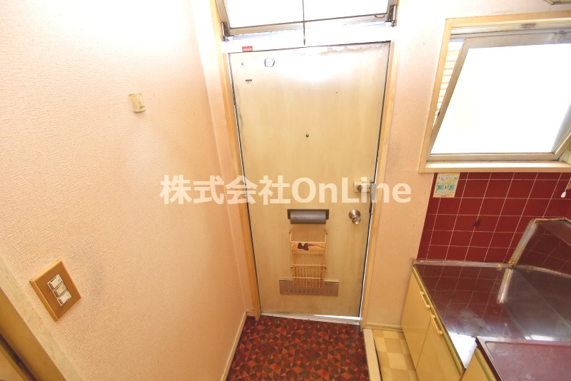 レオハイツ若江の玄関