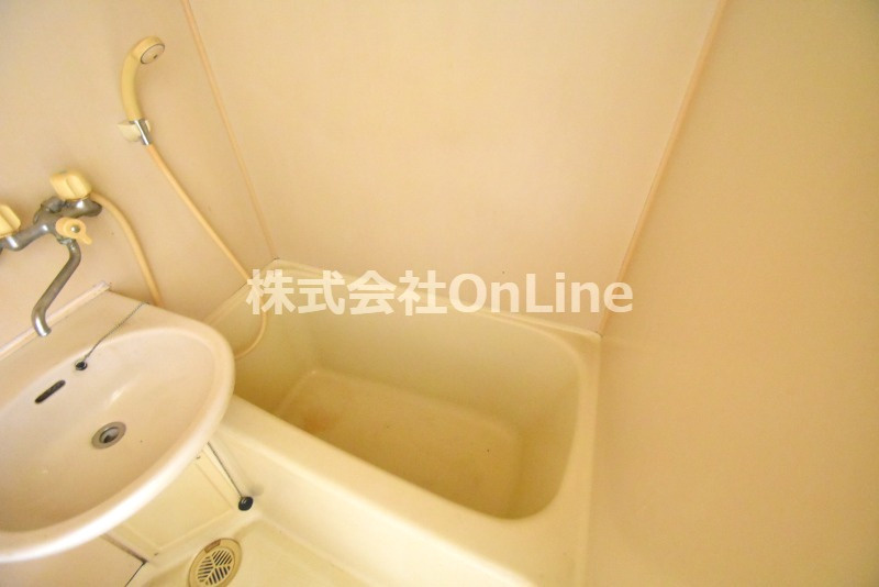 レオハイツ若江の浴室
