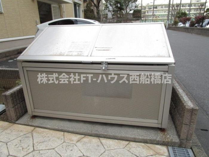 サンフルール|入居者専用ゴミストッカー