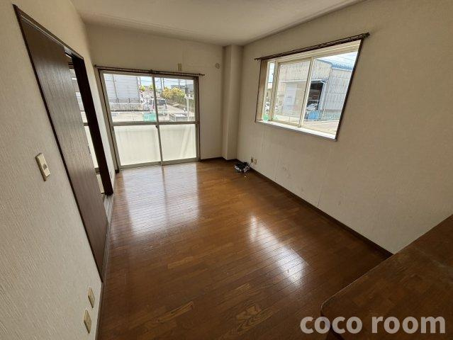 サウスフィールドC棟の居間・リビング
