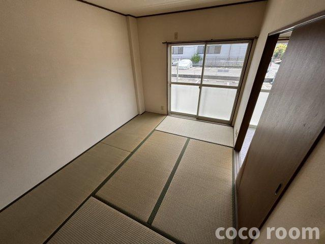 サウスフィールドC棟の和室