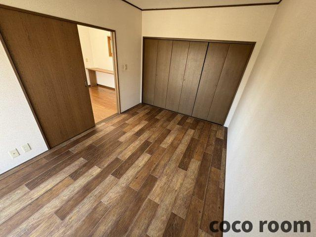 サウスフィールドC棟の洋室