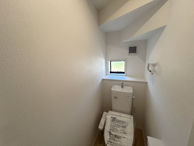 阿南市才見町建売第1②のトイレ