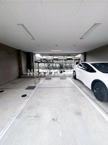 エスリードレジデンス大阪天王寺の駐車場