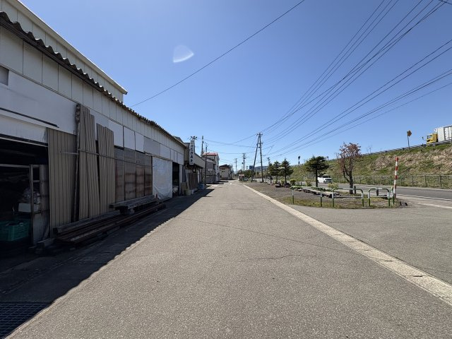  | 【建築条件なし】湯沢市清水町２丁目の解体更地渡し 73.47坪 住宅用地 旗竿地