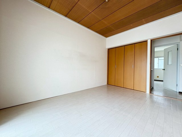 熊野マンションの洋室