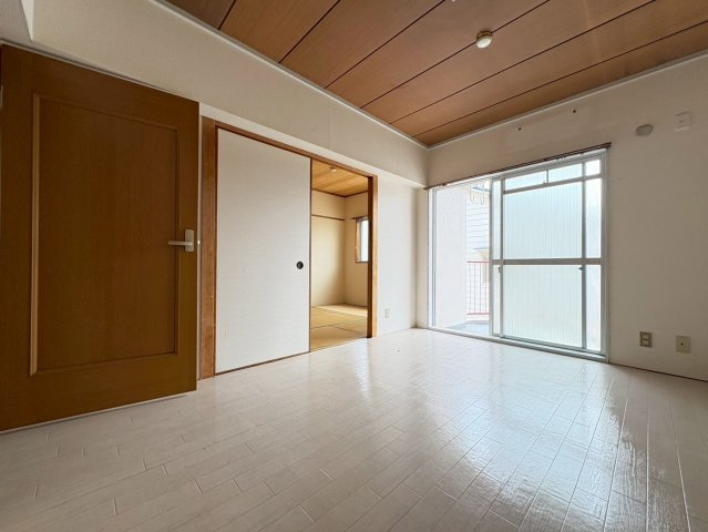 熊野マンションの居間・リビング